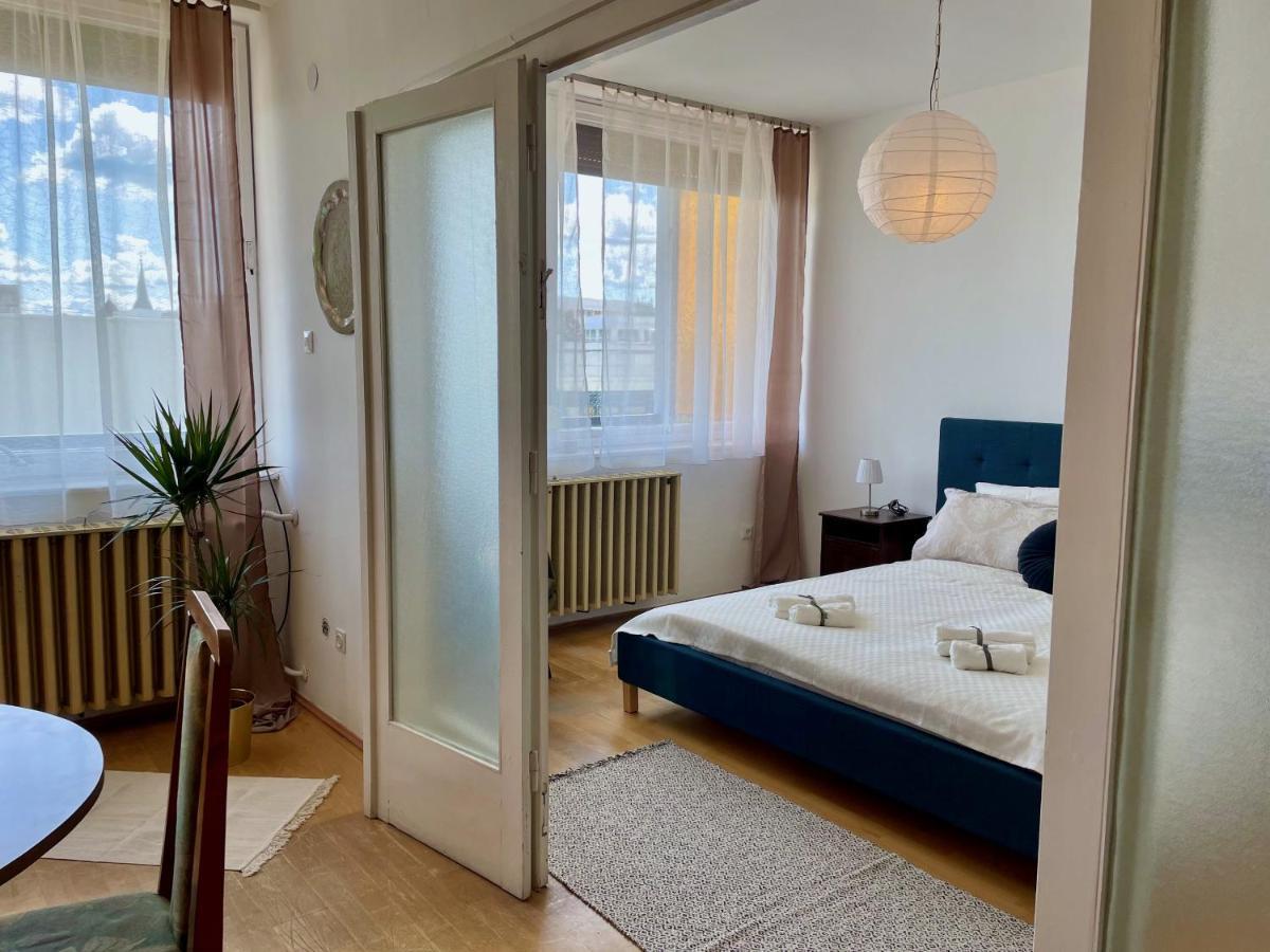 شقة Nosztalgia Apartman Veszprém المظهر الخارجي الصورة